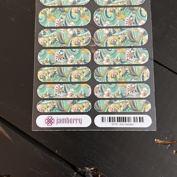 jamberry Nail Wraps - Zen Garden - Picture 4 of 8